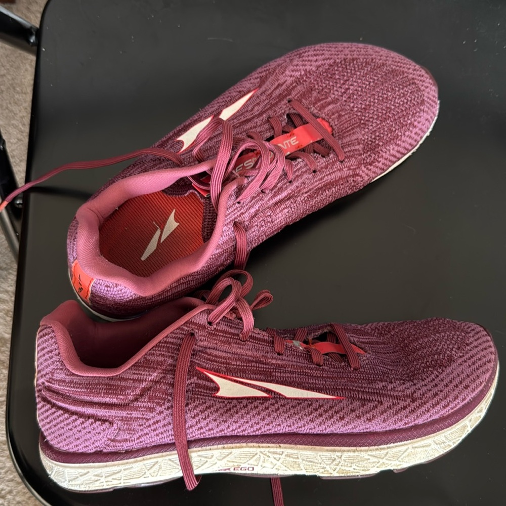 ALTRA Women's Escalante 2 Road Running Shoe Sneakers - Picture 3 of 5